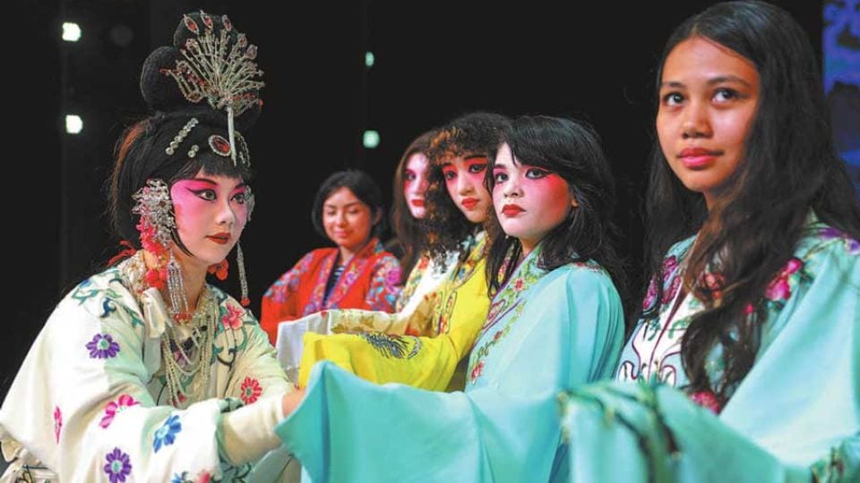 American Students Find Home in China Through Cultural Exchange