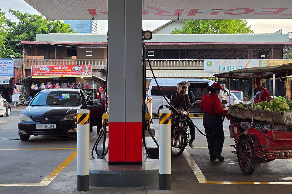 Cambodia's Fuel Imports Remain Stable, Minister Cites Reserve of Up to Three Weeks